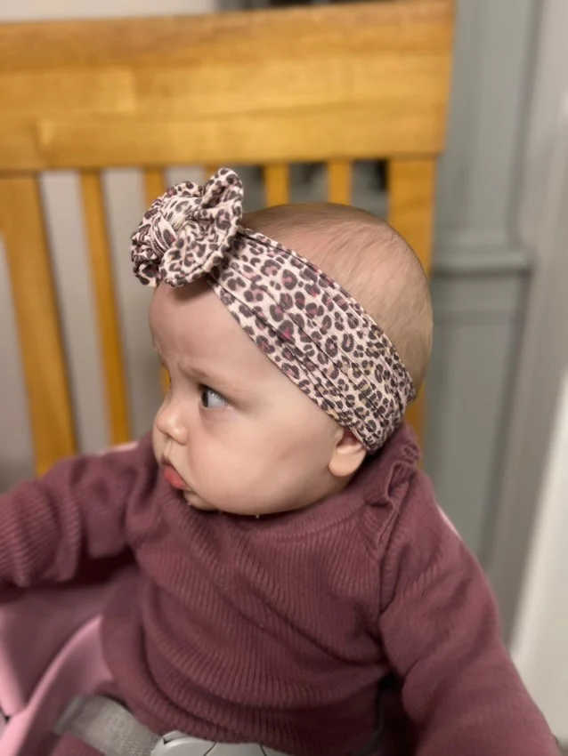 Autumn Leopard Pattern Smaller Bow Cable Knit Headband - Image 4