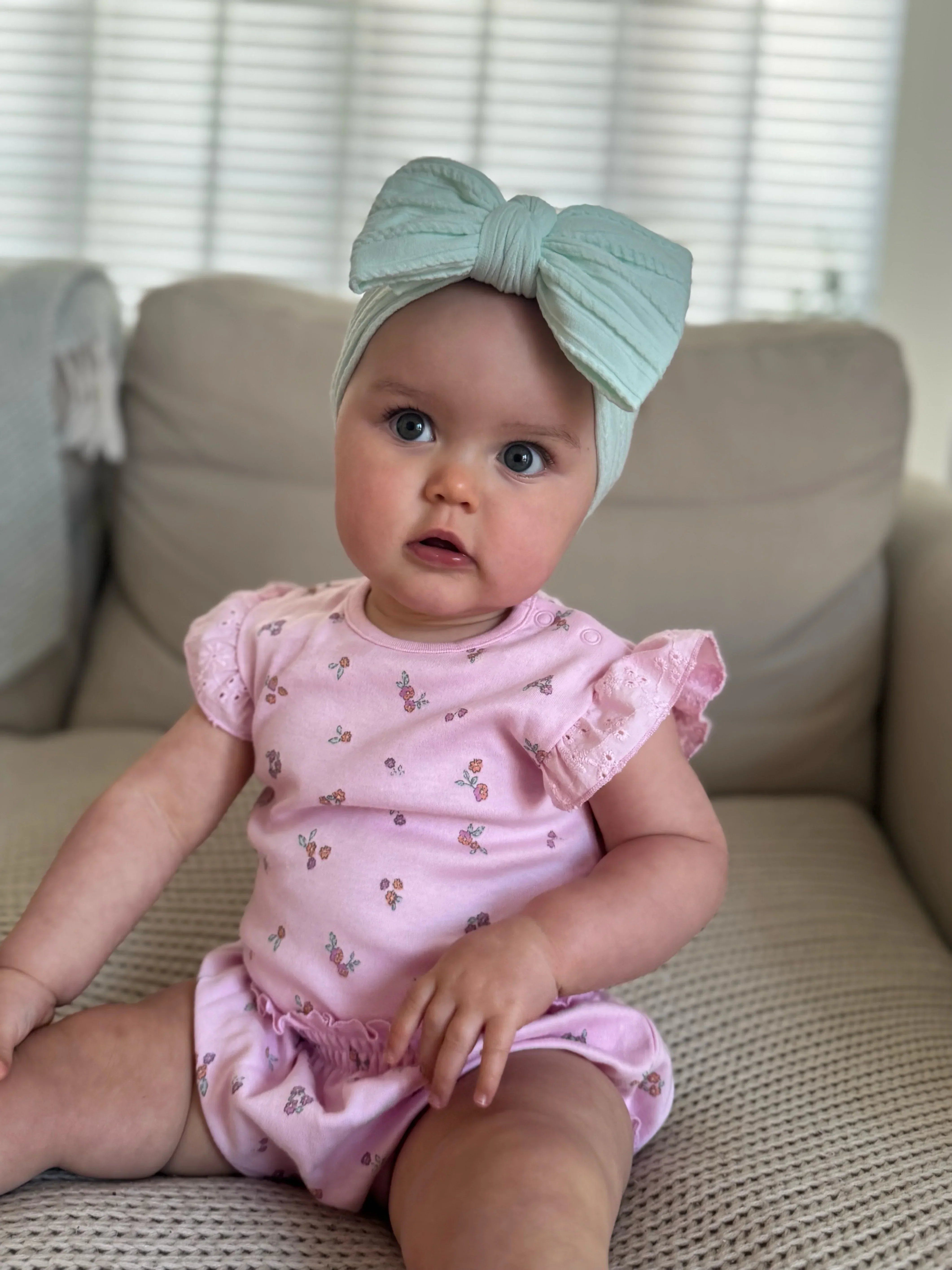 Light Aqua Green Larger Bow Cable Knit Headband - Image 9