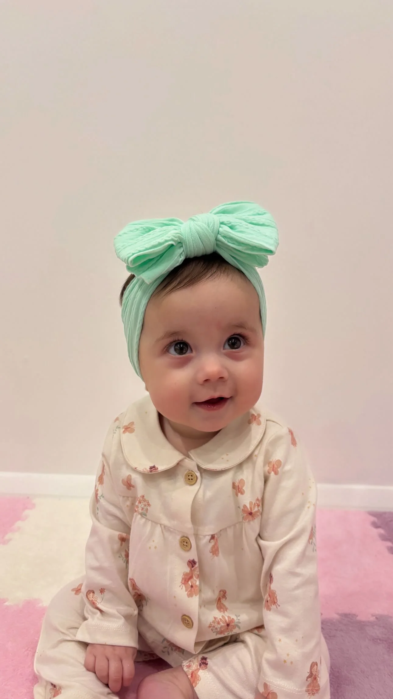 Mint Green Larger Bow Cable Knit Headband - Image 3