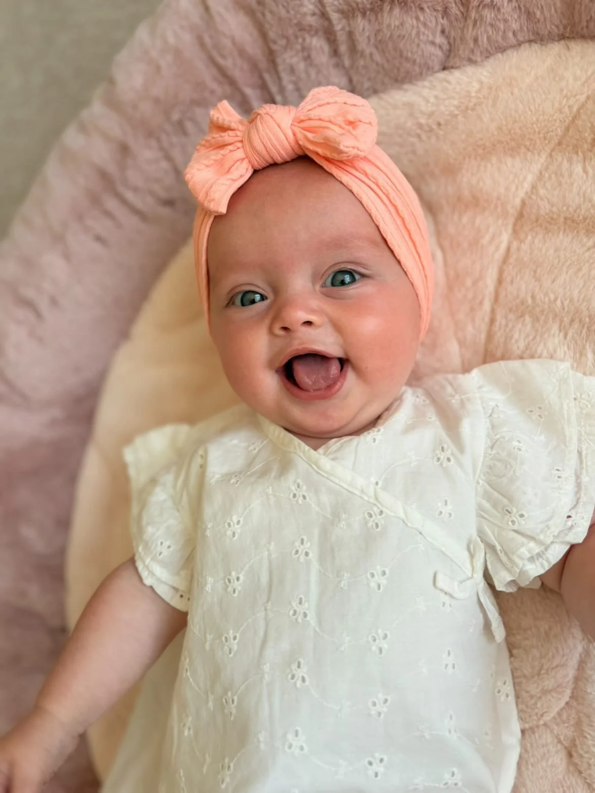 Peach Sunset Smaller Bow Cable Knit Headband - Image 5