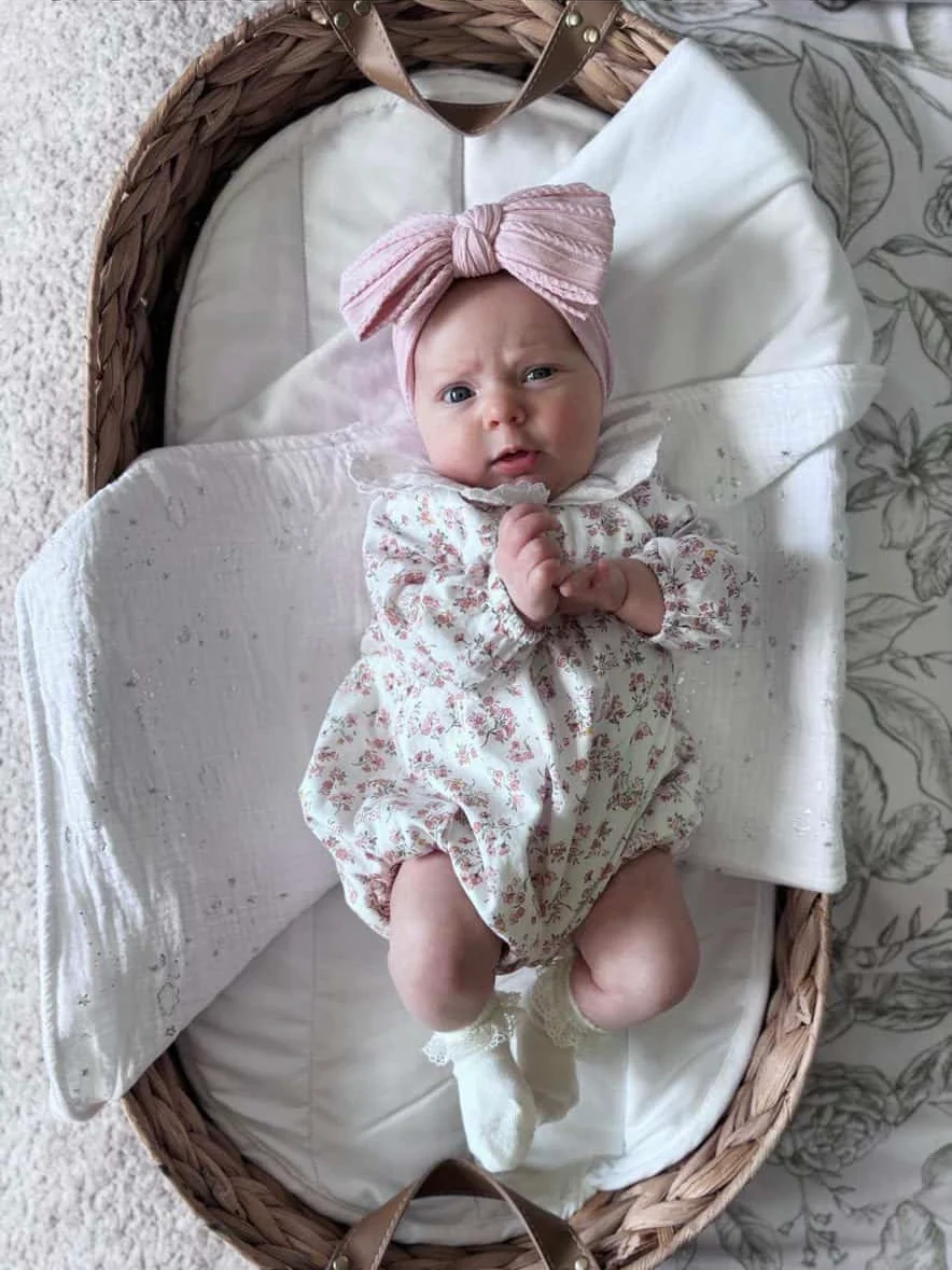Petal Pink Larger Bow Cable Knit Headband - Image 3