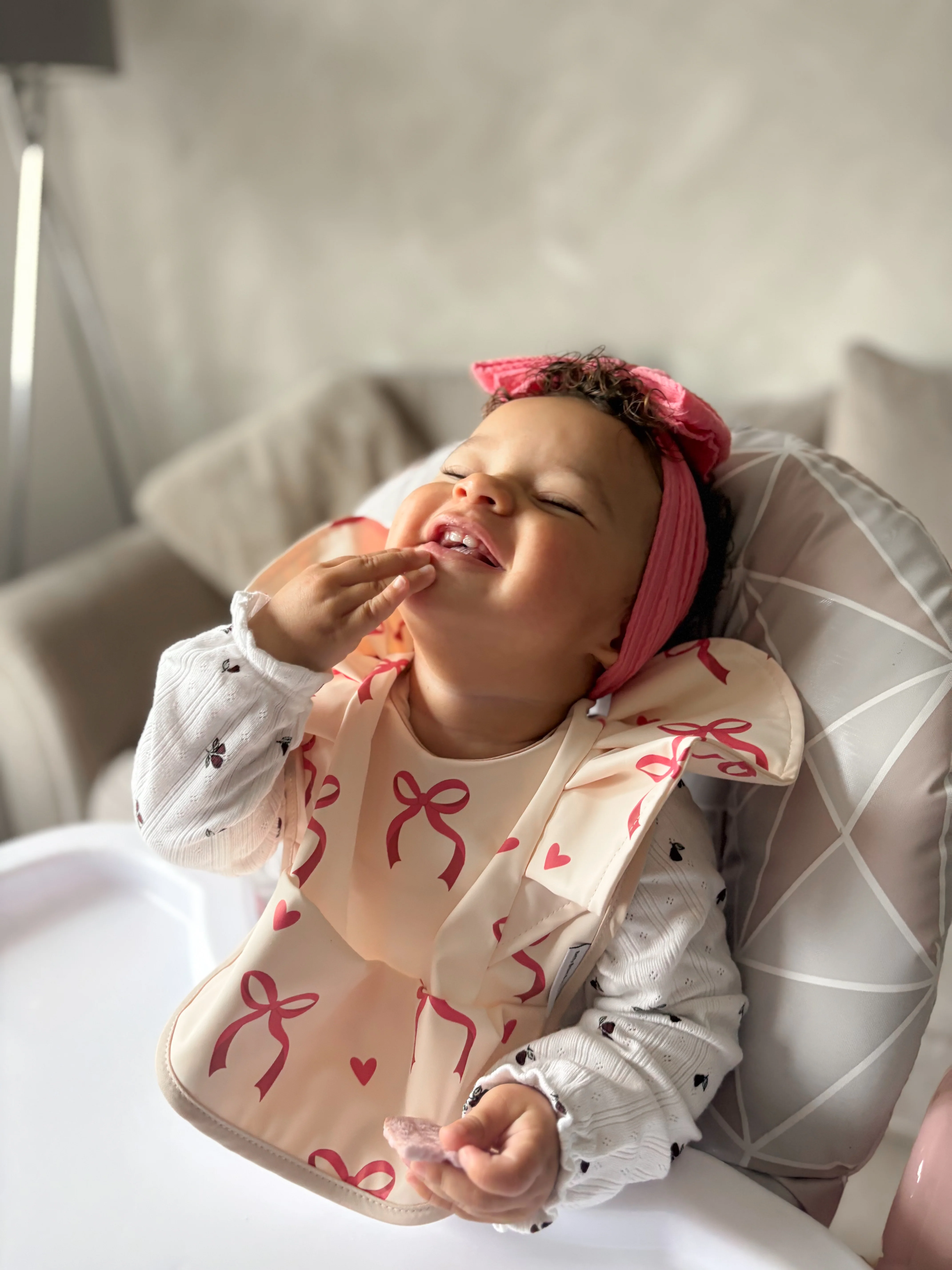 Pink Bow Pattern Frill Detailed Waterproof Weaning Bib - Image 6