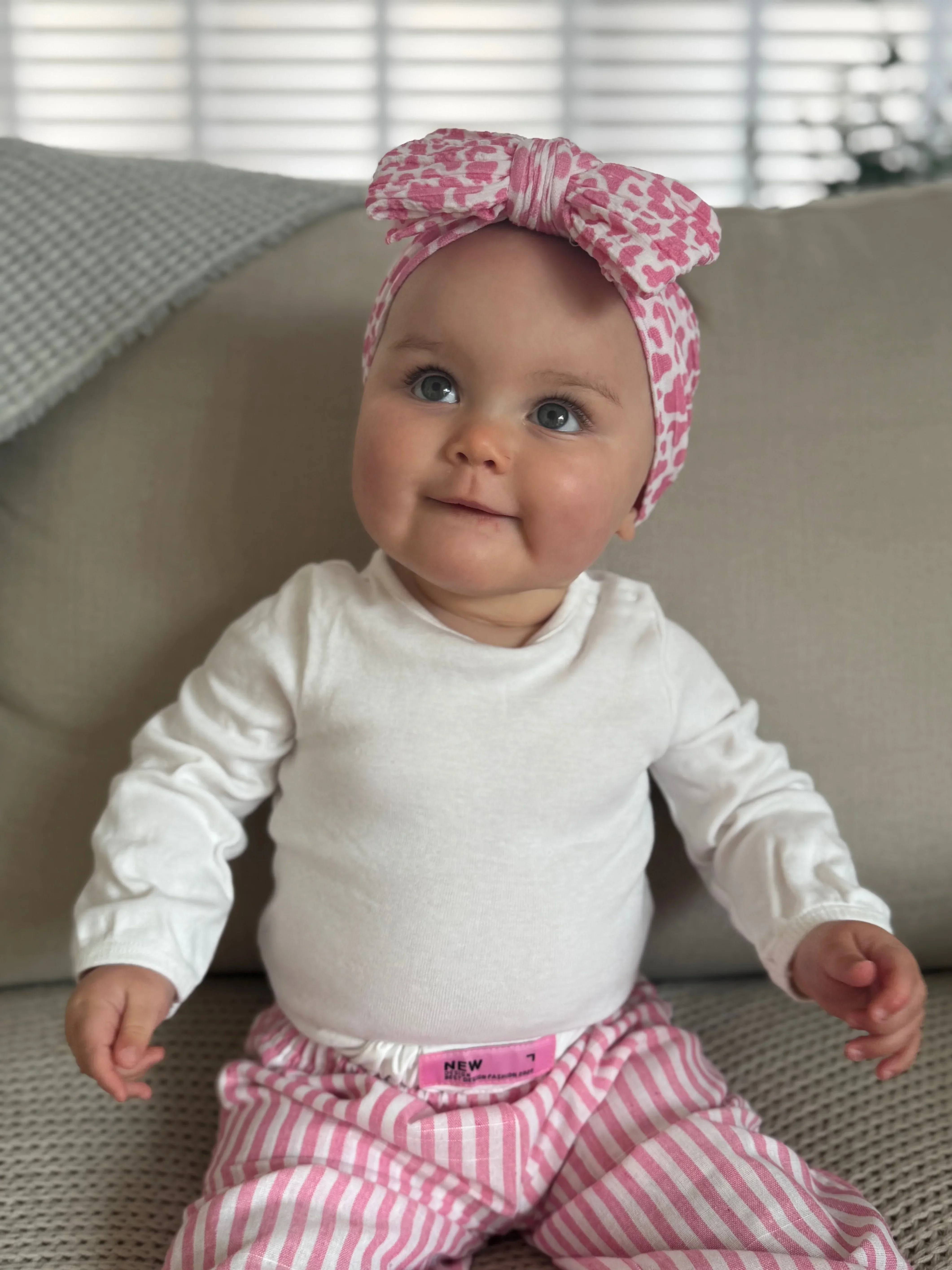Pink Cow Pattern Larger Bow Cable Knit Headband - Image 5