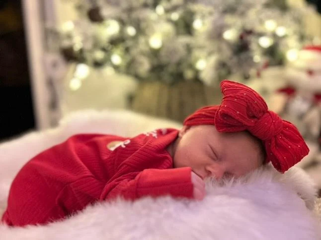 Red Gold Spot Larger Bow Cable Knit Headband - Christmas Collection - Image 6