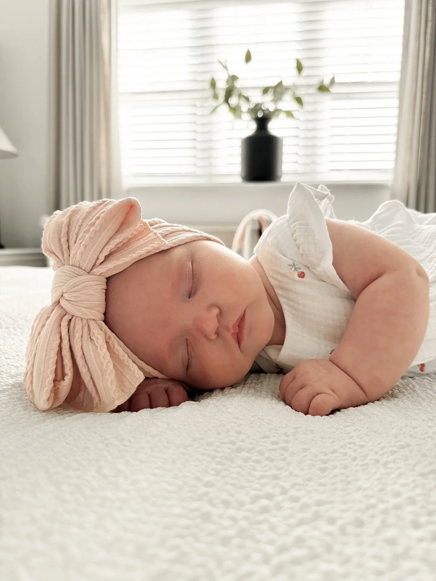 Rosewater Pink Larger Bow Cable Knit Headband - Image 4